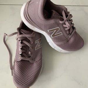 New Balance sneakers women’s size 8